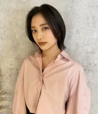 ミディアム mulum所属・オタク美容師🎮 AKARIのヘアスタイル