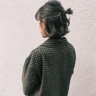 ミディアム カラー RINA🧤 デザインとボブのヘアスタイル