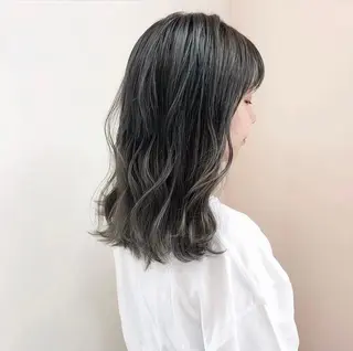 セミロング カラー HATSUMEI ゆうまのヘアスタイル