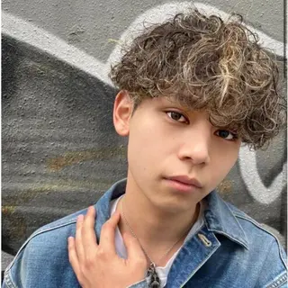 ショート パーマ メンズ KAEDE【似合わせ 垢抜けヘア】のヘアスタイル