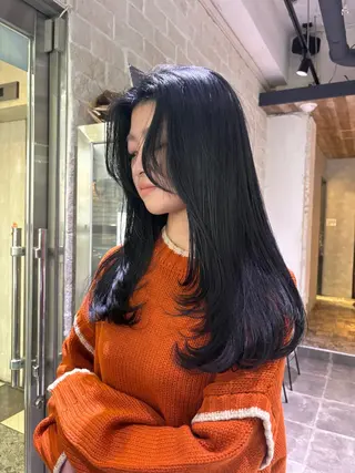 カラー AYANE 韓国ヘア /レイヤーカットのヘアスタイル