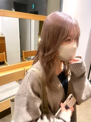 ミディアム カラー écouter所属・ショート/ウルフ ハイトーン/カイセイのヘアスタイル