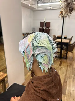 ショート カラー メンズ siro所属・ハイトーン美容師🐳 神崎 源のヘアスタイル