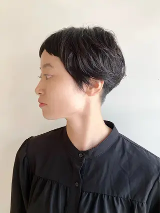 ショート カラー パーマ 川間 将彦のヘアスタイル
