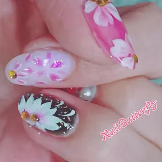 ネイル とねがわ かよこのネイルデザイン