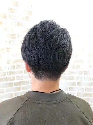 ショート カラー メンズ 🌈ぷる艶カラー🌈 髪質改善👑柳沼尚貴のヘアスタイル