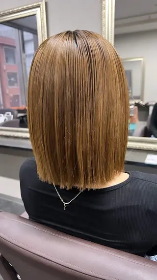 ミディアム ハイトーンカラー 坂本 翼のヘアスタイル