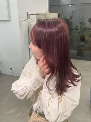 セミロング カラー レイヤーパーマ、ボブ 小須田ゆあのヘアスタイル