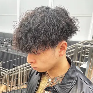 ショート パーマ メンズ メンズヘア特化 崎田 成人のヘアスタイル