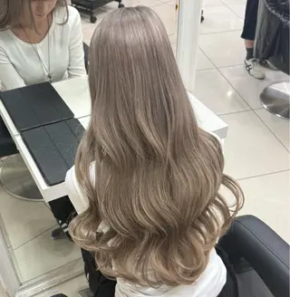 ロング カラー 透明感ハイトーン ︎︎☾mizukiのヘアスタイル
