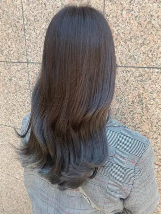 カラー 荒川 枝里のヘアスタイル