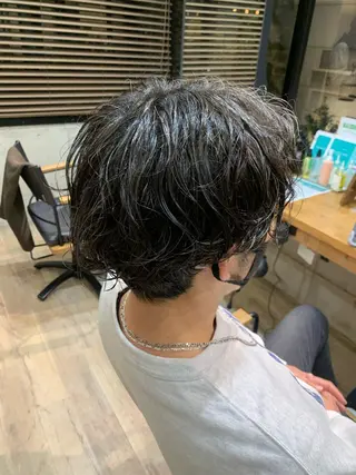ミディアム パーマ メンズ Hair Design Room  SHEEFT所属・【豊橋メンズ特化】 SHEEFTタイガのヘアスタイル