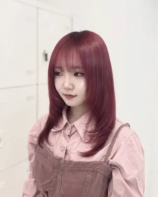 ミディアム カラー うる艶韓国ヘア 🤍りんのヘアスタイル