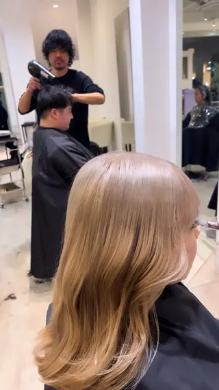 ミディアム TIDEHAIR所属・[Tidehair] Riruのヘアスタイル