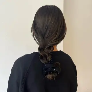 ロング カラー 六本松航空所属・金原 愛珠のヘアスタイル