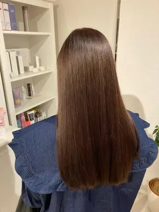 ロング カラー 山﨑 まなかのヘアスタイル