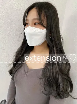 ロング エクステ ハイトーン 💭黒崎ハルカのヘアスタイル