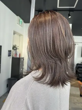 ミディアム RISE HAIR BRAND SWELL所属・RISE SWELL momoneのヘアスタイル