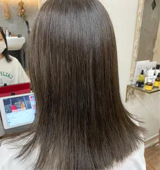 セミロング カラー TOWA 野村　コウダイのヘアスタイル