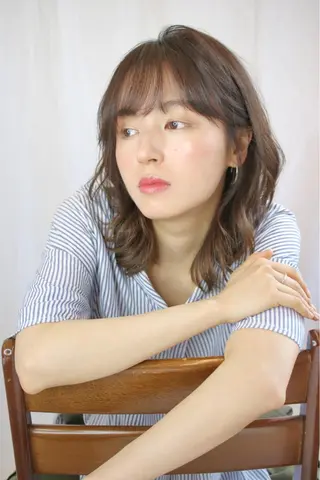 ミディアム カラー Elle✂︎ Riinaのヘアスタイル