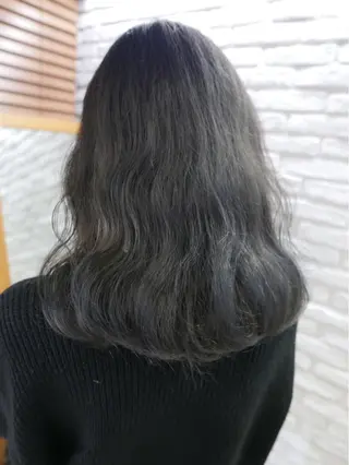 ミディアム カラー レイヤー べージュ 白石研太のヘアスタイル