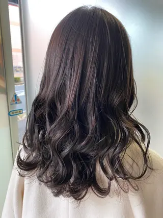 セミロング カラー 🩰 艶髪美髪 shiori🫧のヘアスタイル