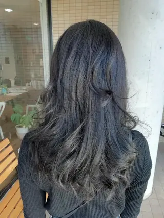 カラー 堀 望美のヘアスタイル