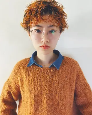 ミディアム カラー パーマ 🫧艶ハイトーン ブリーチ🫧シモのヘアスタイル