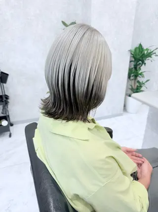 ショート カラー 🌈派手髪ハイトーン 🌈鈴木亮太🌈のヘアスタイル