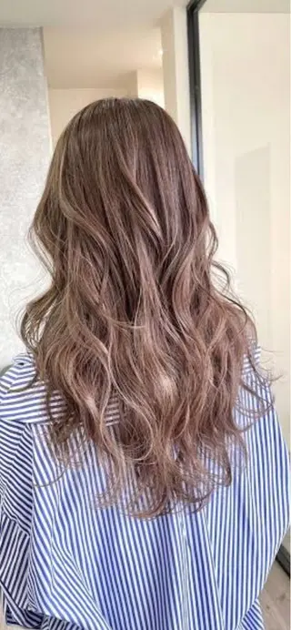 セミロング LUĆIDO STYLE PLUS所属・丹生 典沙のヘアスタイル