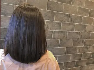ミディアム カラー 鈴村 大介のヘアスタイル