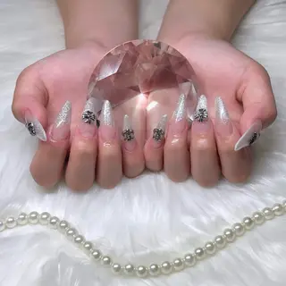 ネイル Kobayashi Komugiのネイルデザイン