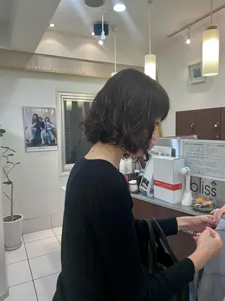 ミディアム パーマ ✨くびれスタイル✨️ 戸嶋穂乃香のヘアスタイル