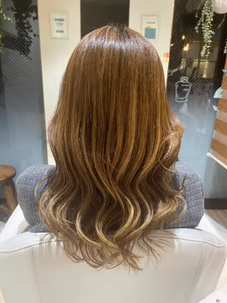 ロング 須藤 百合香のヘアスタイル