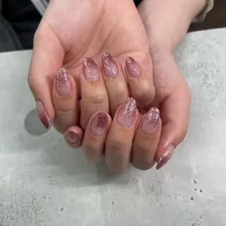 ネイル MAXKELLY HARUKAのネイルデザイン