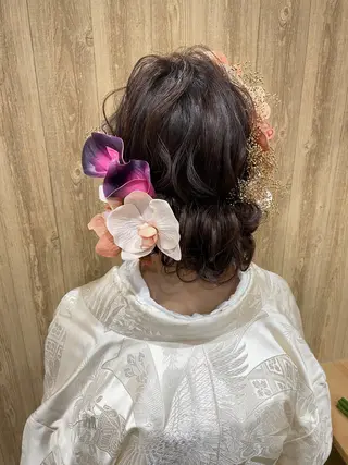 ヘアアレンジ 楢本 彩耶のネイルデザイン