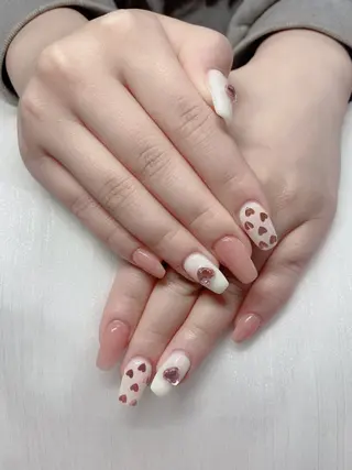 ネイル UniqueNail 長さだし専門店のネイルデザイン