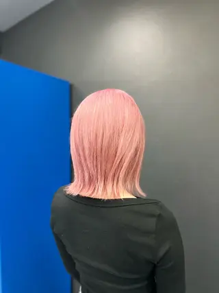 ミディアム カラー white.梅田所属・White梅田  ／ COCOのヘアスタイル