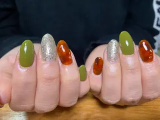 ミディアム ネイルサロンまきの所属・牧野 真都華のネイルデザイン