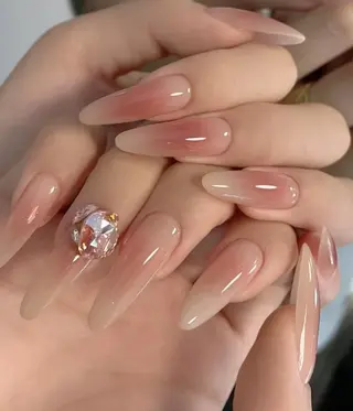 ネイル AB マツエクネイルサロンのネイルデザイン