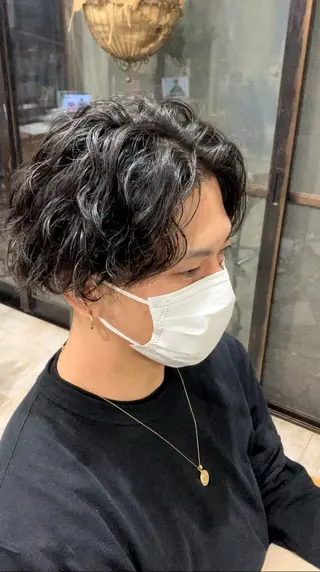 ミディアム パーマ メンズ メンズStylist 山根慧のヘアスタイル