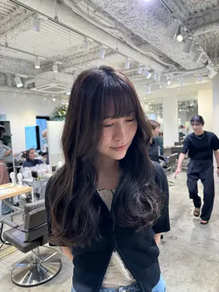 ロング 梨澤 百音のヘアスタイル