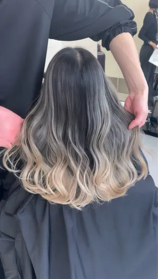 ロング カラー Rikuto/原宿 /バレイヤージュのヘアスタイル