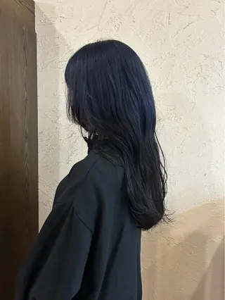 ロング カラー 西 優衣奈のヘアスタイル