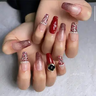 ネイル GRANDE OSU Anna 🧸💛のネイルデザイン