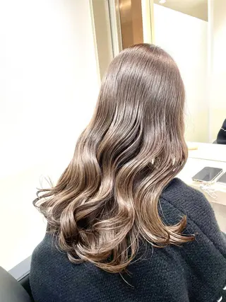 ロング ウサミ/透明感カラー レイヤーカット🌈のヘアスタイル