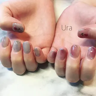 ネイル UrakoNail 《nail》のネイルデザイン