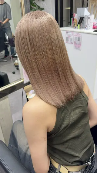 ミディアム カットカラー🩷 五島桜樫のヘアスタイル