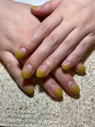 ネイル ZIA所属・小林 優花のネイルデザイン