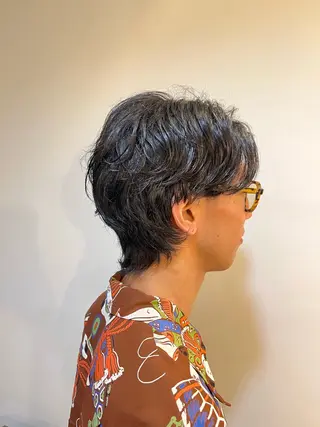 ショート よこもり あいのヘアスタイル